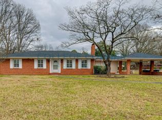 809 Minorcas Rd, Winston Salem, NC 27106