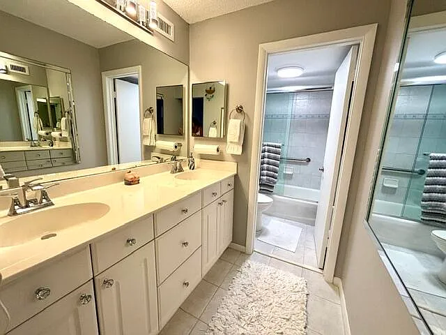 9940 S Ocean Dr #1004 — Photo 8