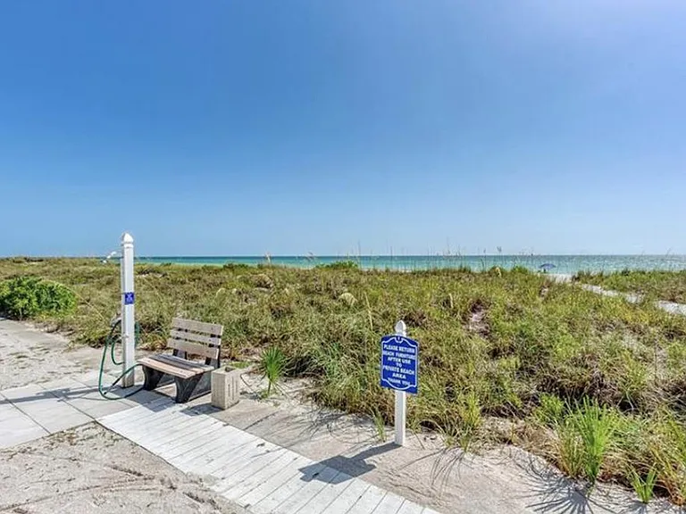 3806 Gulf Of Mexico Dr #208C — Photo 60