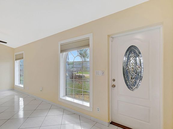5th image of 3955 Greenfield Court Court