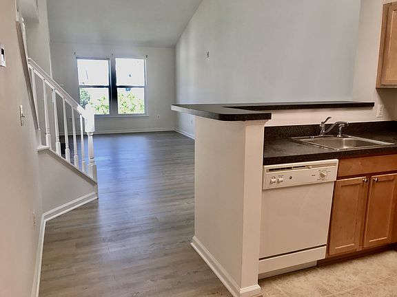 Kitchen, Living/Dining