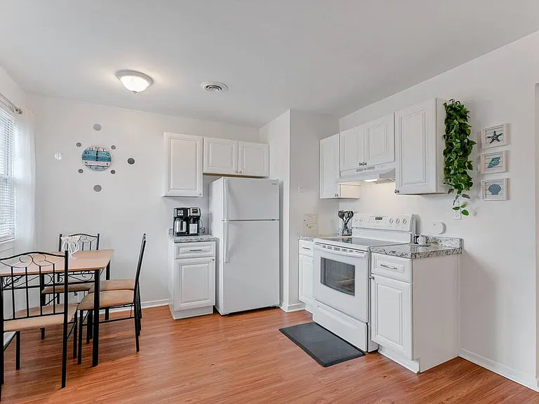 7936 Thompson Rd #A — Photo 2