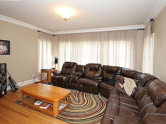 2nd image of 228 Lathrop Ave APT 2