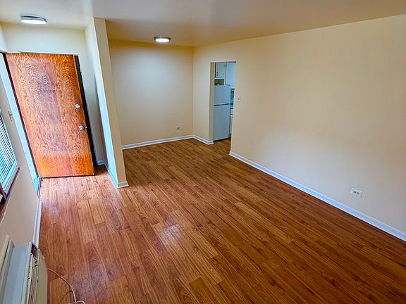 4th image of 602 N Wolf Rd APT 5