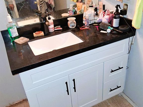 5th image of 7601 Letty Ave