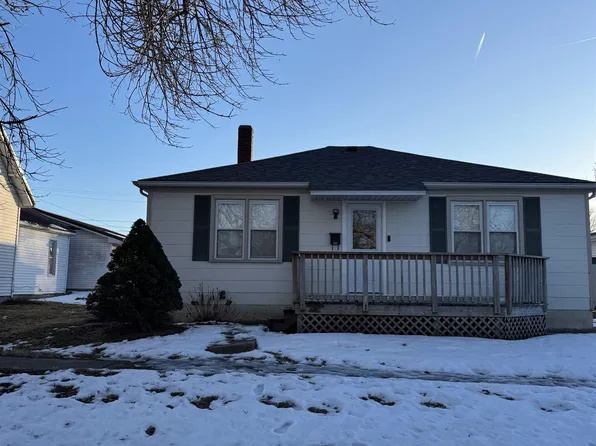 306 W Washington St, Mount Sterling, IL 62353