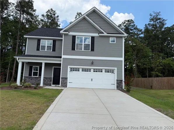 475 Crichton Ct, Fayetteville, NC 28311