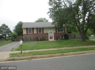 9528 Holiday Manor Rd, Nottingham, MD 21236