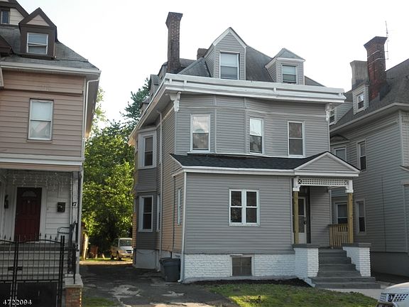 5th image of 19 Carlton St