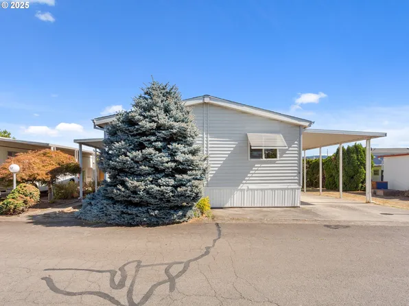 2901 E 2nd St Unit 117, Newberg, OR 97132