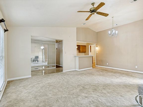3rd image of 2634 Duchess Dr