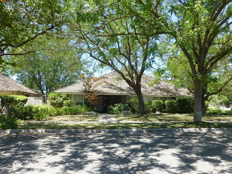 6567 N Tamera Ave photo 1