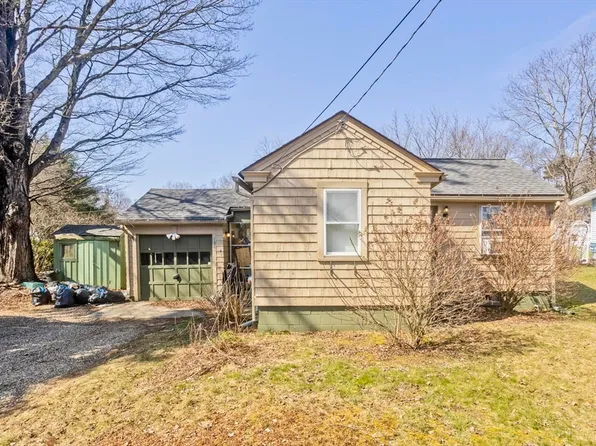 150 Pleasant St, East Brookfield, MA 01515