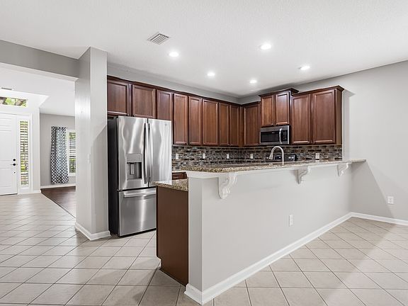 3rd image of 96169 Long Beach Dr