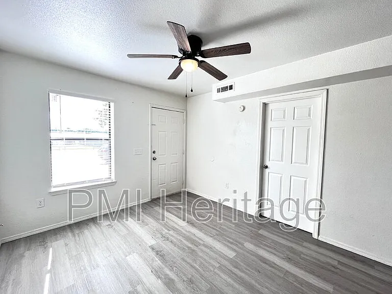 606 Virginia St #102 — Photo 2