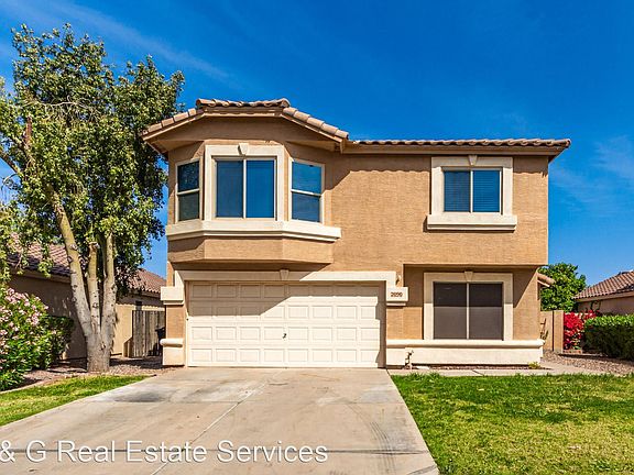 2nd image of 2090 E Palomino Dr