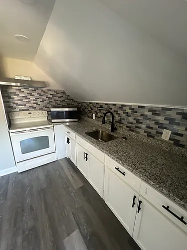 3307 Bateman Ave Photo 1