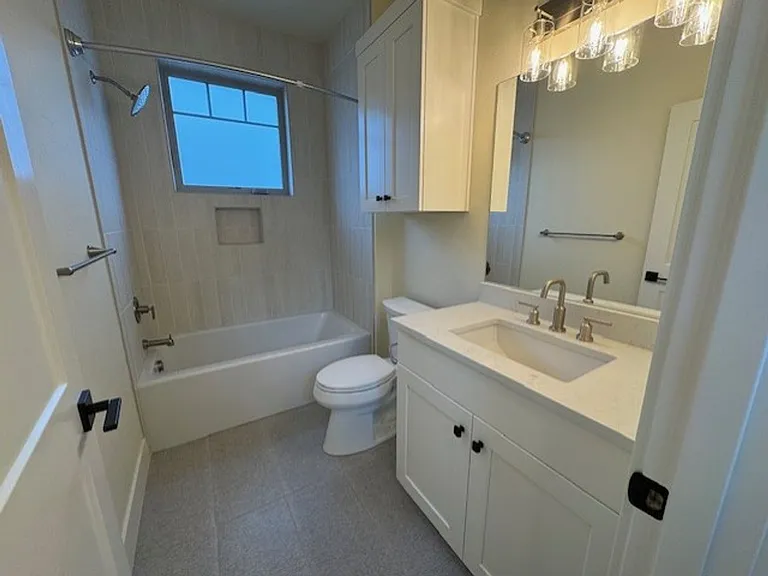 1574 NW Erin Ct #1 — Photo 18