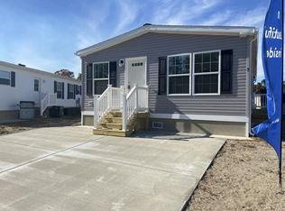 3 Squirrel Ct, Whiting, NJ 08759