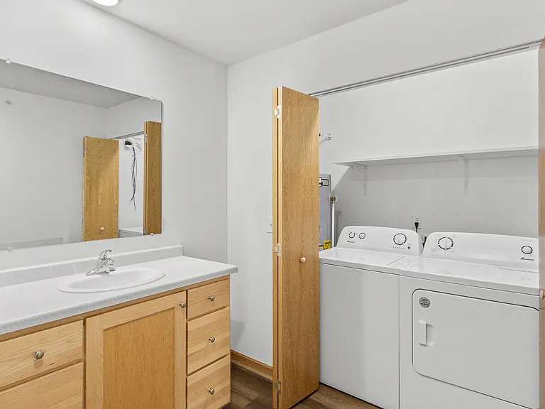 1360 Bayberry Ln #305 — Photo 6