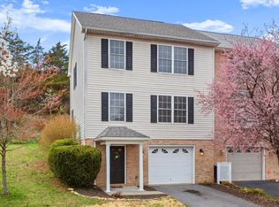 531 Pointe Dr, Harrisonburg, VA 22801