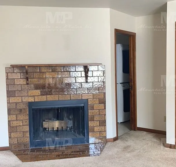 1624 Azalea Dr #1 — Photo 4