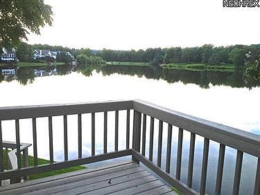 2nd image of 301 Lake Pointe Dr