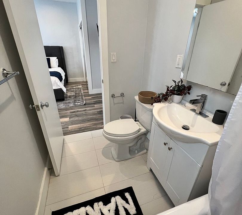 1st image of 660 S Cloverdale Ave #205