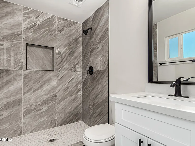 818 W Elna Rae St — Photo 25