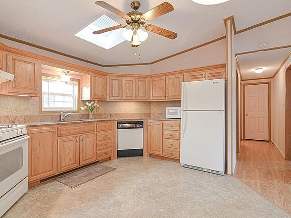 5th image of 193 Tremont St #74