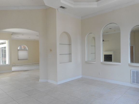 Formal Dining