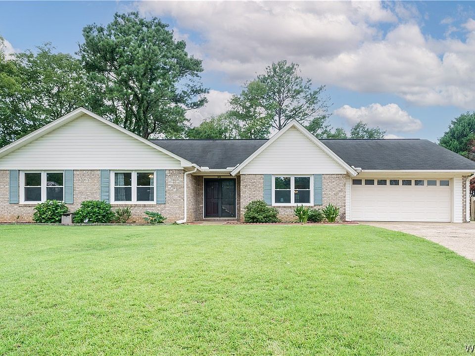 1st image of 1005 Heritage Ln