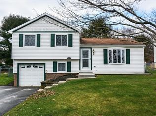 719 Hartland Dr, Cranberry Township, PA 16066