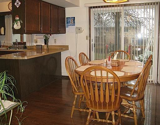 2nd image of 77 E Circle Dr