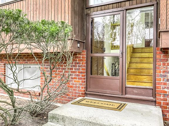 3rd image of 12 Woodwind Lane