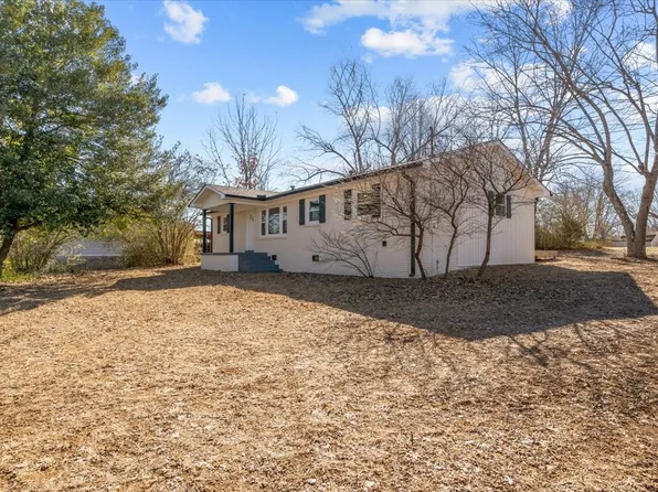 221 Beth St, Mc Ewen, TN 37101