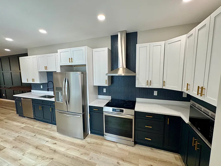 844 Tripoli St — Photo 5