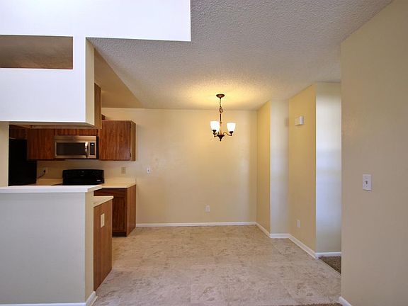 5th image of 861 S Uravan Ct APT C