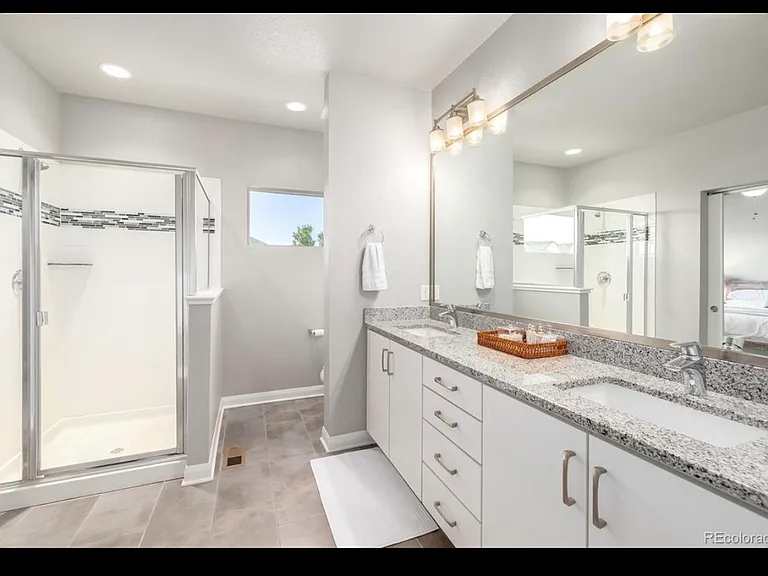 1764 W 67th Pl — Photo 9