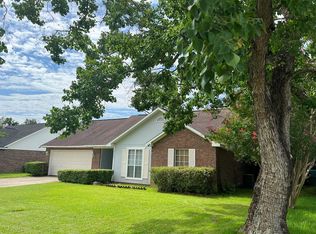 15067 Rosewood St, Gulfport, MS 39503