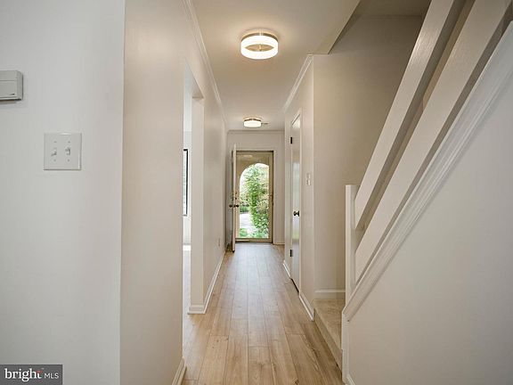 3rd image of 731 Wynnewood Rd APT 2