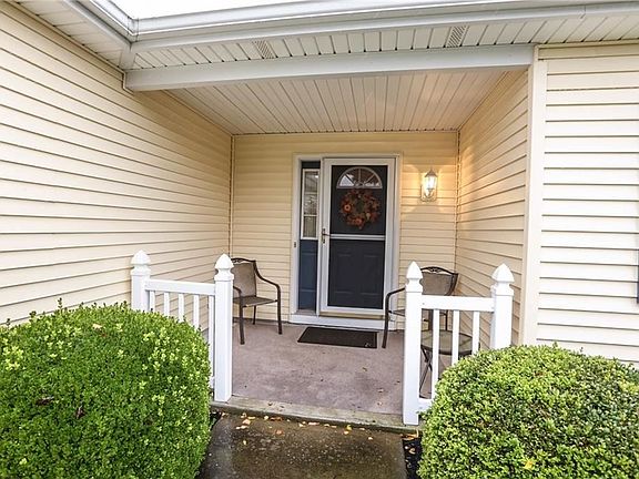 3rd image of 101 Freedom Pond Ln