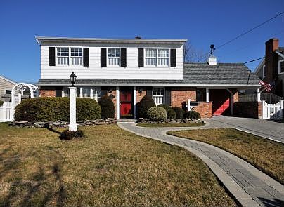 3rd image of 151 Shelter Ln