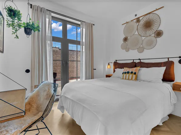 300 W 122nd St APT 6R, New York, NY 10027