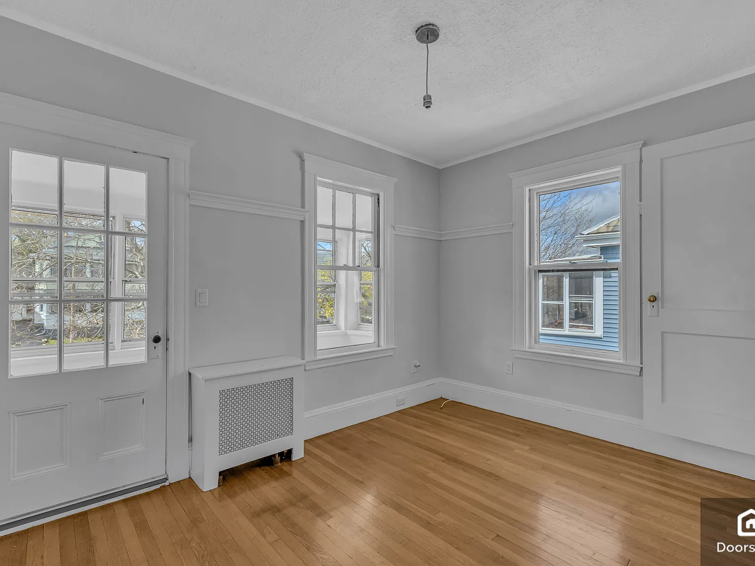 3 bed, 2.0 bath, 1800 sqft, $4,200 — Photo 4