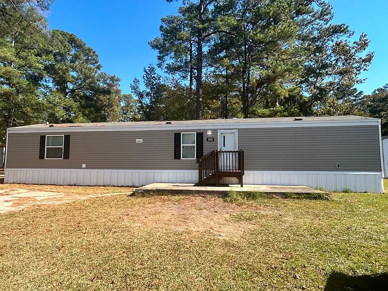 Southern Pines — Photo 21