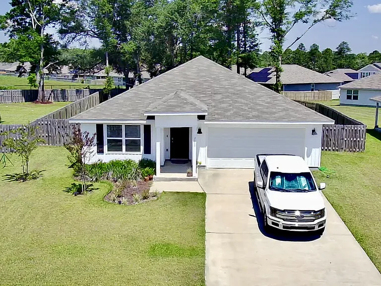 7569 Steeplechase Blvd — Photo 2