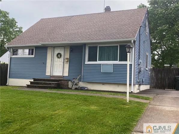 77 Plymouth Dr, Iselin, NJ 08830