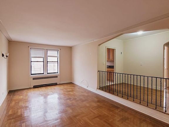 4th image of 33 Loudoun St APT 4H