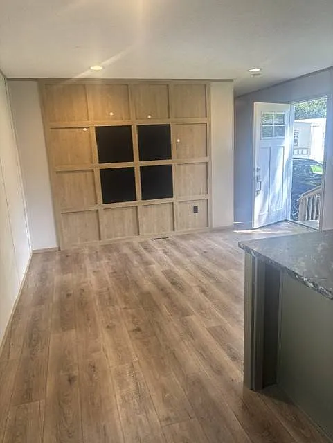 3 bed, 2.0 bath, 1012 sqft, $1,000 — Photo 3